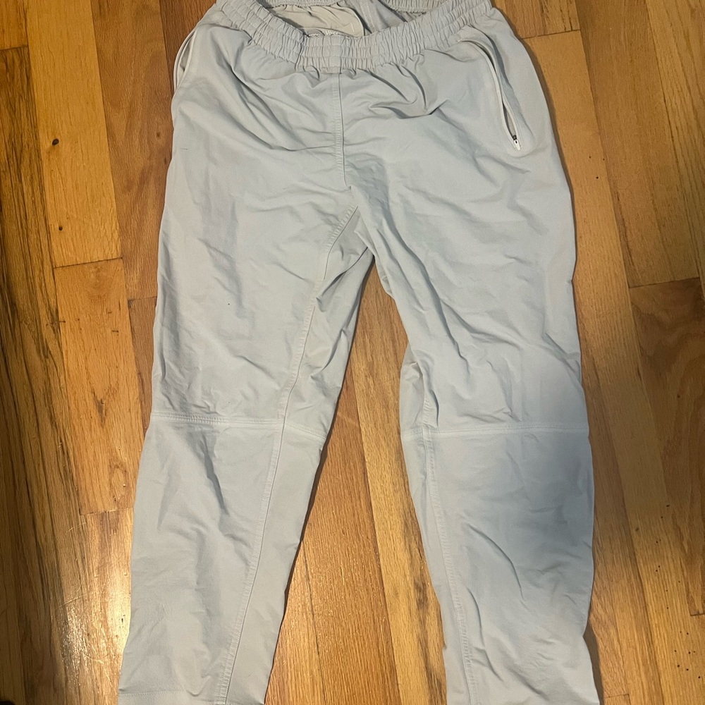 Outdoor Voices Joggers - Picture 3 of 3